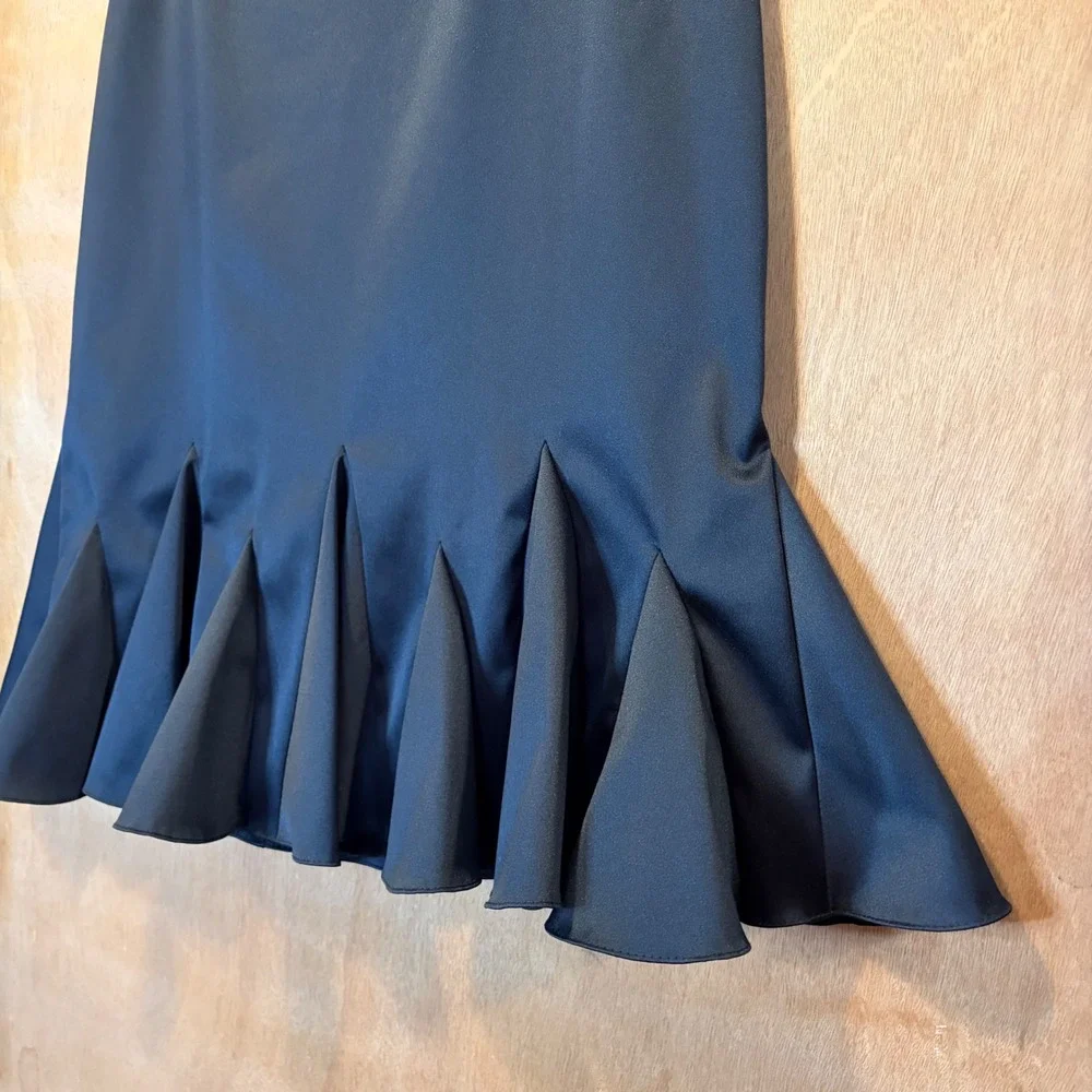 JS Collections Skirt 6 Black Mermaid Flared Godet Quiet Luxury Balletcore Office